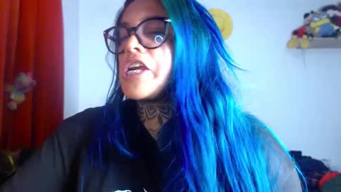 Bubbles online show from 12.15.25