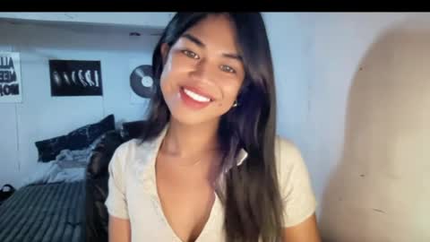 Snapshot of sweet_ciarra chatting on 06.26.26 sweet_ciarra online show from 06.26.26