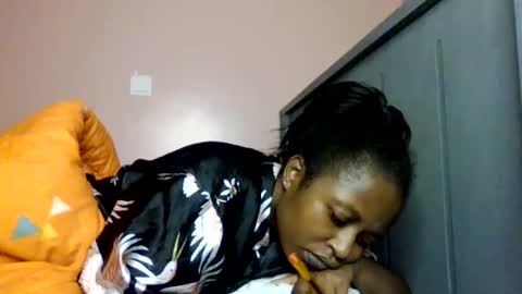 Snapshot of sweet_ebony001 chatting on 03.23.26 sweet_ebony001 online show from 03.23.26
