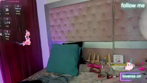  emmili  online show from 03.31.26