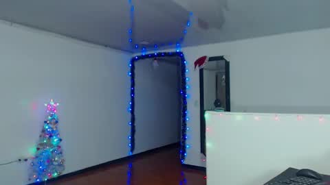 sweet_girl_party online show from 12.13.24