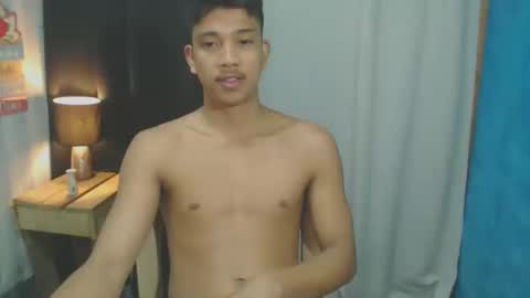 sweet_guyxx online show from 01.13.25