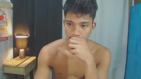 sweet_guyxx online show from 01.28.25