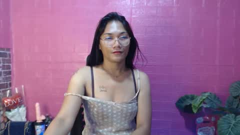 Snapshot of sweet_hanna22 chatting on 05.24.26 hanna mae online show from 05.24.26
