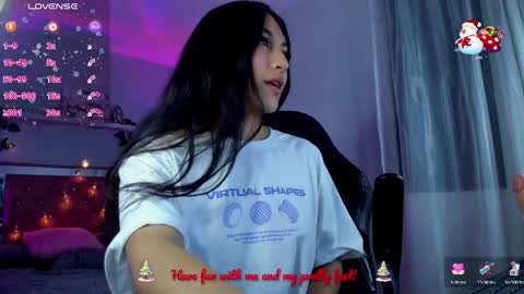 Snapshot of sweet_isiis chatting on 12.10.24 Isiis online show from 12.10.24