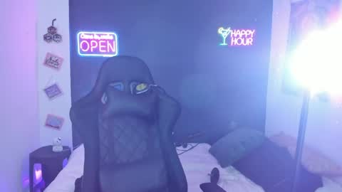 Dahnna online show from 04.07.26