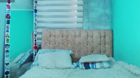 Help me to reach 100 thumps up online show from 11.28.25