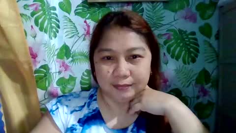 Snapshot of sweet_kayley chatting on 12.22.24 sweet_kayley online show from 12.22.24