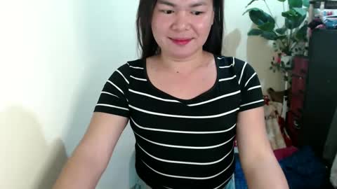 Snapshot of sweet_kendallxxxx chatting on 02.27.25 Nicahhh online show from 02.27.25