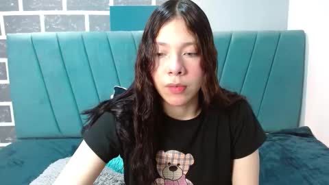 Snapshot of sweet_kitty_05 chatting on 02.10.26 sweet_kitty_05 online show from 02.10.26