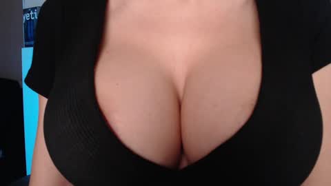 Jen online show from 02.24.26