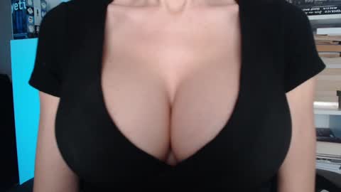 Jen online show from 02.25.26