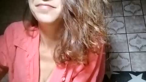 Snapshot of sweet_lilgirl_x chatting on 07.18.26 Anna online show from 07.18.26