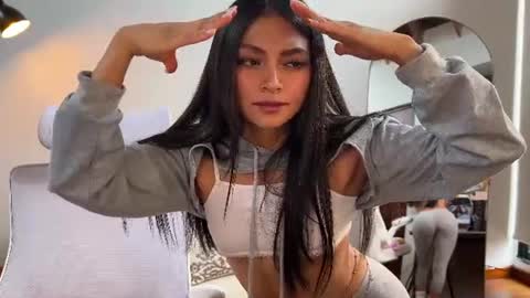 Snapshot of sweet_littleee chatting on 07.03.26 free private online show from 07.03.26