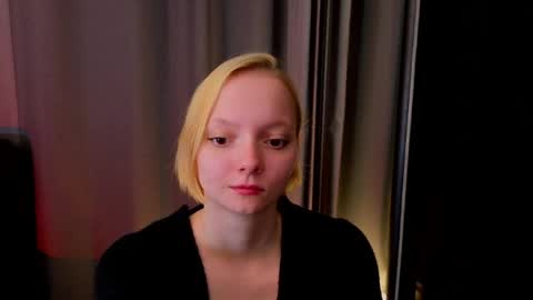 Snapshot of sweet_lynx chatting on 04.23.26 Lana online show from 04.23.26