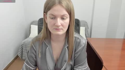 Mila online show from 03.04.26