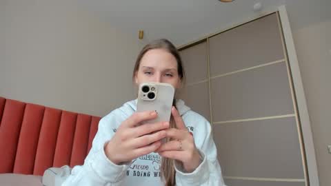 Sofi online show from 03.11.25