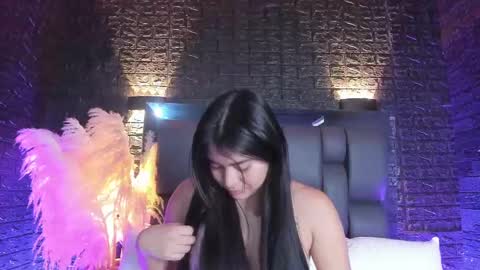 Snapshot of sweet_moniicaa chatting on 10.04.25 Monica online show from 10.04.25