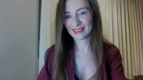 Snapshot of sweet_poeme chatting on 06.21.26 sweet_poeme online show from 06.21.26