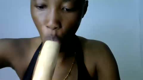Snapshot of sweet_pussy04 chatting on 06.12.26 sweet girl online show from 06.12.26