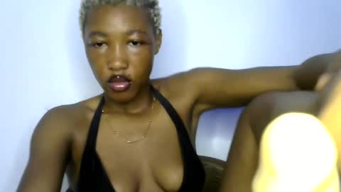 Snapshot of sweet_pussy04 chatting on 07.08.26 sweet girl online show from 07.08.26