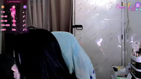 Snapshot of sweet_sirenxx chatting on 05.14.26 Leah online show from 05.14.26