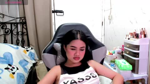 Snapshot of sweet_sirenxx chatting on 05.30.26 Leah online show from 05.30.26