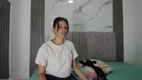 sweet_sofi20 online show from 07.12.26