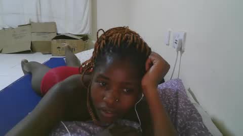 Snapshot of sweet_tattiana chatting on 03.08.25 Tatty online show from 03.08.25