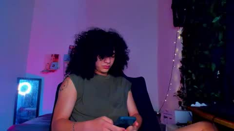 Steven independent model online show from 02.28.26