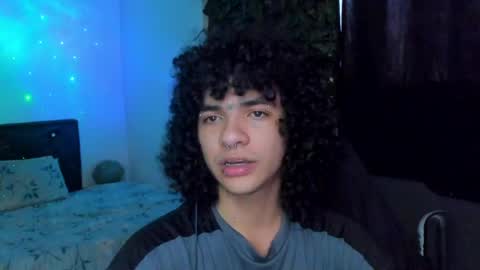 Steven independent model online show from 05.04.26