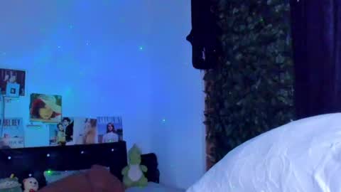 Steven independent model online show from 06.07.26