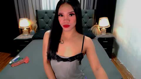 bea takashi  online show from 07.04.26