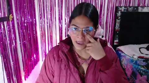 Snapshot of sweetalmaa chatting on 04.27.26 Alma online show from 04.27.26