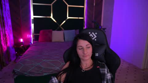 Arina online show from 12.17.24