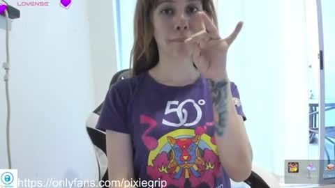 SweetAura0 0  online show from 06.12.26