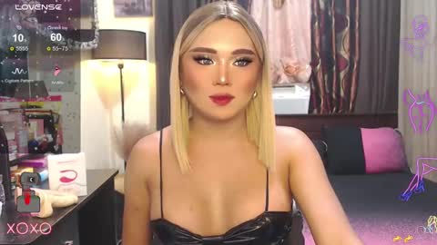 Snapshot of sweetbella118 chatting on 12.16.24 bella online show from 12.16.24