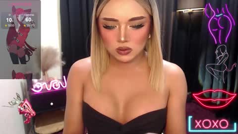 Snapshot of sweetbella118 chatting on 03.07.25 bella online show from 03.07.25