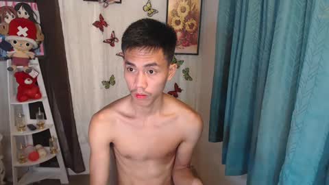 Snapshot of sweetbigcockz chatting on 01.22.25 sweetbigcockz online show from 01.22.25