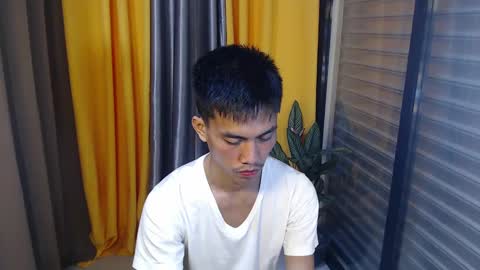 Snapshot of sweetbigcockz chatting on 02.10.25 sweetbigcockz online show from 02.10.25