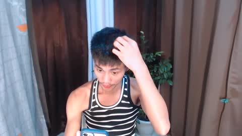 Snapshot of sweetbigcockz chatting on 02.18.25 sweetbigcockz online show from 02.18.25