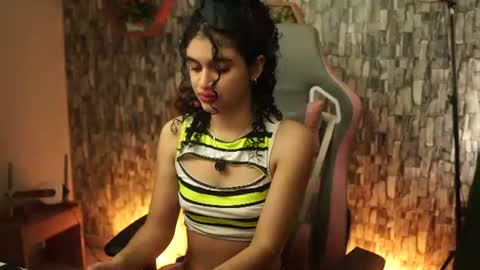 Salom independent model online show from 06.09.26