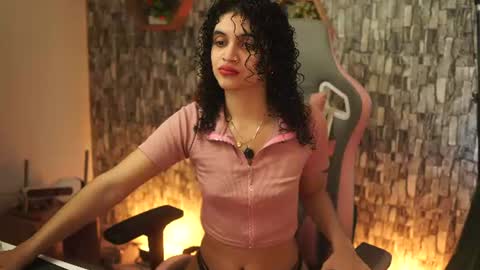 Salom independent model online show from 06.11.26
