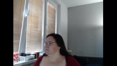 Sweetboobs85h online show from 06.18.26