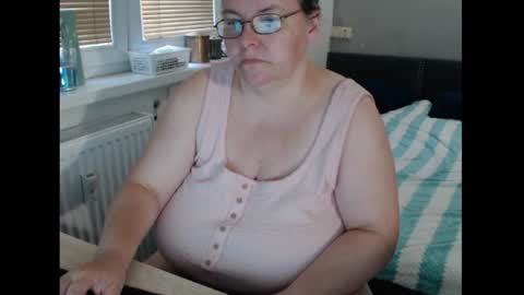Sweetboobs85h online show from 07.08.26