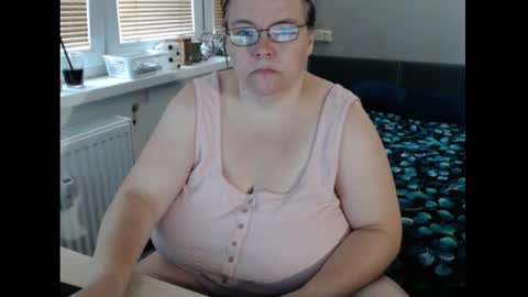 Sweetboobs85h online show from 07.15.26