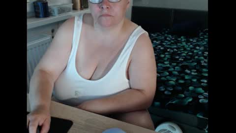 Sweetboobs85h online show from 07.23.26