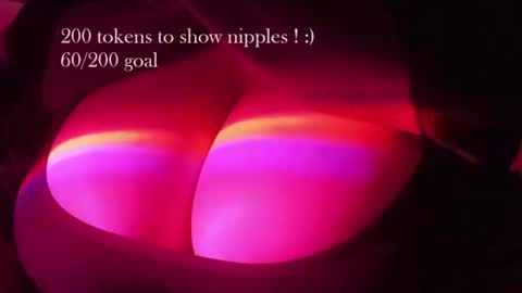 Snapshot of sweetcalciferr chatting on 11.15.25 sweetcalciferr online show from 11.15.25