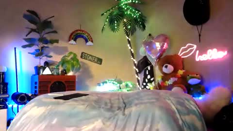 Snapshot of sweetcarimilla83 chatting on 02.22.26 Jillian online show from 02.22.26