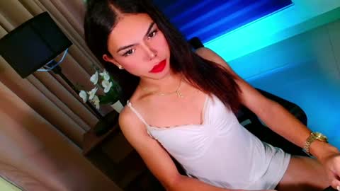 Snapshot of sweetcindycum chatting on 07.18.26 sweetcindycum online show from 07.18.26